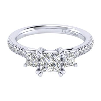 14K White Gold 0.63 ct 3 Stones Diamond Engagement Ring