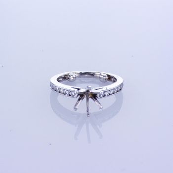 0.30CT CHANNEL SET ROUND DIAMOND SEMI MOUNT IN PLATINUM WITH TWO BALLS INSIDE 010127