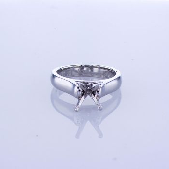 0.25CT THICK PLATINUM SOLITAIRE SETTING W/ 4 PRONGS 010289