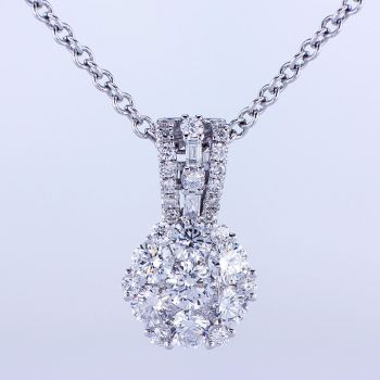 1.00CT Cluster Diamond Pendant In 18K White Gold With Chain 011644
