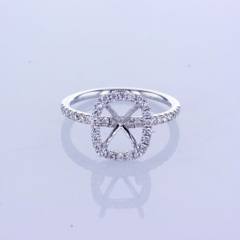 0.32CT 18KT WHITE GOLD DIAMOND ENGAGEMENT RING WITH CUSHION CUT HALO 014780