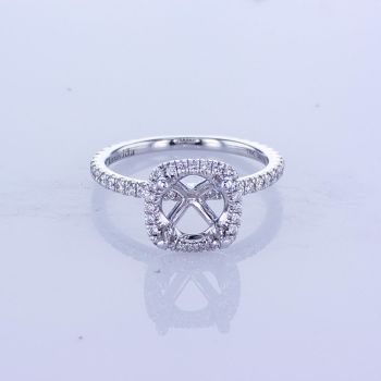0.55CT 18k White Gold Round Halo Diamond Engagement Ring