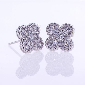 1.04 CT  Clover Design Diamond Earrings in 18K White Gold 