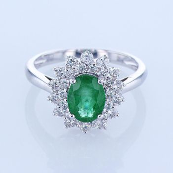 1.80CT 18KT WHITE GOLD DIAMOND AND GREEN EMERALD OVAL CUT GEMSTONE HALO FLOWER RING 017928