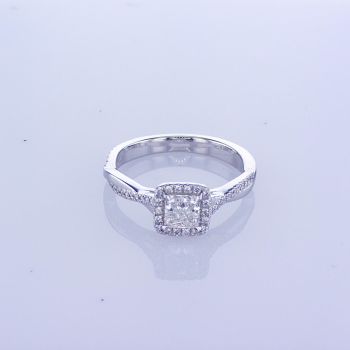 14KT WHITE GOLD PRINCESS CUT ENGAGEMENT RING SETTING W/ TWISTED DIAMONDS ON BAND (No center stone included)