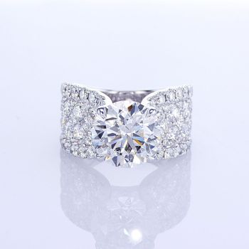 18KT WHITE GOLD FASHION ROUND BRILLIANT DIAMOND ENGAGEMENT RING (No center stone included)