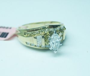 Diamond Ring in 14K Yellow Gold /IDJ10564