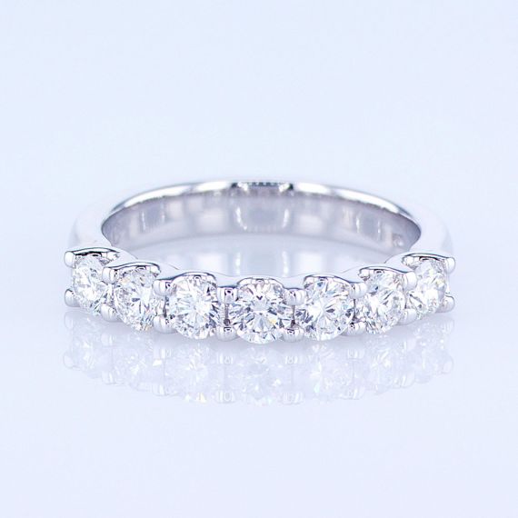 Gold Women's 7 Stone Oval Diamond Band Classic Four Prong Setting, Size:  2-14 Usa Size at Rs 160000 in Mumbai