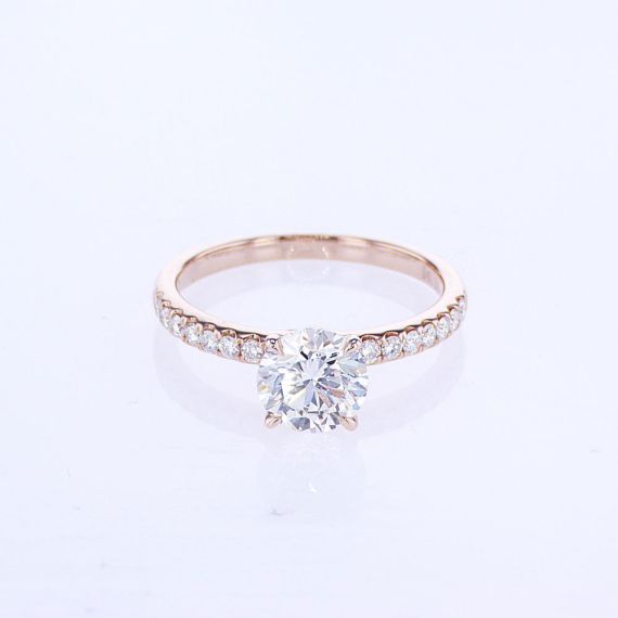 solitaire engagement ring rose gold