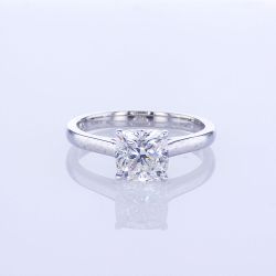 PLATINUM SOLITAIRE CUSHION DIAMOND ENGAGEMENT RING SETTING (No center stone included)