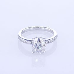 2.01 Carat Oval Moissanite Engagement Ring Setting (No center stone included)